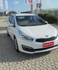 KIA ceed cee'd 1.6 CRDi 110 CV 5 porte Active - 3