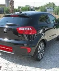 KIA Rio 1.1 CRDi 5p. Cool - 5