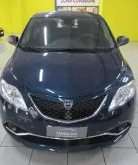 LANCIA Ypsilon 0.9 TwinAir 85 CV 5 porte Metano Ecochic Silver - 2