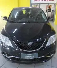 LANCIA Ypsilon 1.2 69 CV 5 porte Gold - 2