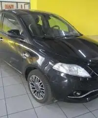 LANCIA Ypsilon 1.2 69 CV 5 porte Gold - 3