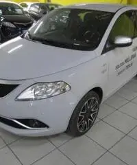 LANCIA Ypsilon 1.2 69 CV 5 porte Mya