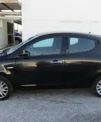 LANCIA Ypsilon 1.2 69 CV 5 porte Silver - 7