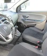 LANCIA Ypsilon 1.2 69 CV 5 porte Silver - 8