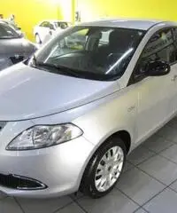 LANCIA Ypsilon 1.2 69 CV 5 porte Gold