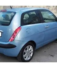 Lancia ypsilon 2004 - 2