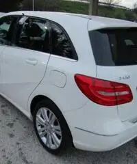 MERCEDES-BENZ B 180 CDI Executive - 8