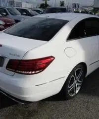 MERCEDES-BENZ E 220 d Coupé Sport - 6