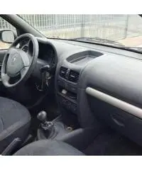 Renault Clio 1200cc44kw clima servosterzo 2003 - 6