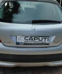 PEUGEOT 207 1.4 HDi 70CV 5p. X Line - 5