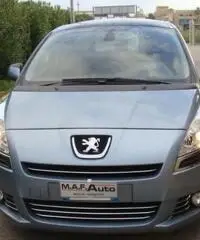 PEUGEOT 5008 1.6 HDi 112CV Autom. Nav+Tetto Tecno