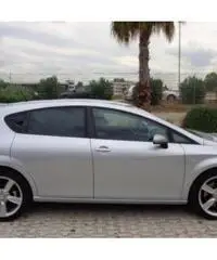 SEAT Leon 2.0 TDI DPF FR - 4