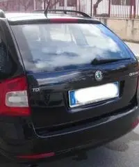 SKODA Octavia Station Wagon 1.6 TDI CR F.AP. DSG Wag. Amb. - 3