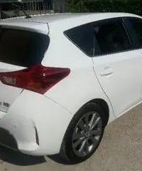 Toyota Auris 1.8 Hybrid 5 porte Lounge - 2