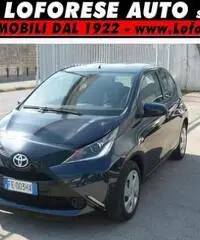 TOYOTA Aygo 1.0 VVT-i 69 CV 5 porte x-cool - 2