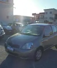 TOYOTA Yaris 1.0i 16V 5 porte Sol - 7