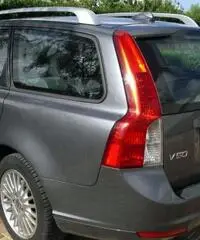 VENDO VOLVO V50 2.0D SUMMUM S.W. - 8