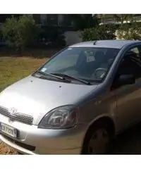 Vendo YARIS 2002 unico proprietario - 3