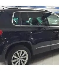 Volkswagen Tiguan TDI 140cv 4motion Sport & Style - 3