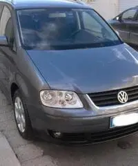 VOLKSWAGEN Touran 16V TDI DSG Highline