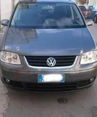 VOLKSWAGEN Touran 16V TDI DSG Highline - 2