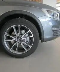 Volvo S60 Cross Country D3 Geartronic Momentum - 5