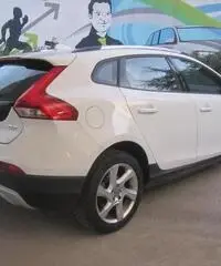 Volvo V40 Cross Country D2 120 CV Business - 3