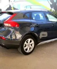 Volvo V40 Cross Country D2 1.6 115 cv Momentum - 4