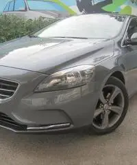 Volvo V40 D2 1.6 115 cv Powershift Momentum