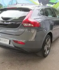 Volvo V40 D2 1.6 115 cv Powershift Momentum - 5