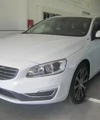 Volvo V60 D6 Twin Engine Geartronic Summum - 2