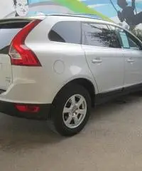 Volvo XC60 2.4 D 175 CV FWD DRIVe Momentum - 5