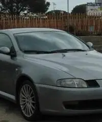 Alfa Romeo GT 1.9 MJT 16V Distinctive - 3