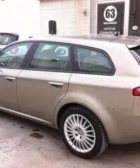 ALFA ROMEO 159 1.9 JTDm 16V Sportwagon Distinctive - 7