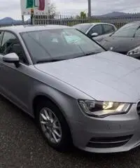 AUDI A3 SPB 1.6 TDI clean diesel S tronic Business - 3