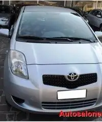 TOYOTA Yaris 1.4 D-4D 5 porte EURO 4 - 10