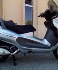 Scooter Piaggio X8 125CC - 2