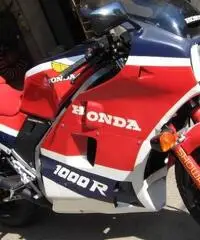 HONDA VF 1000 R