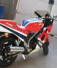 HONDA VF 1000 R - 2