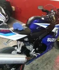 SUZUKI GSX tipo veicolo Super Sportive cc 600 - 2