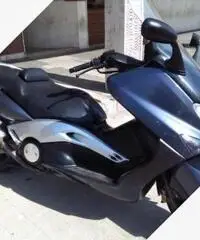 Yamaha T max - 2