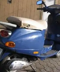 SCOOTER VESPA 50 ET2 - 2