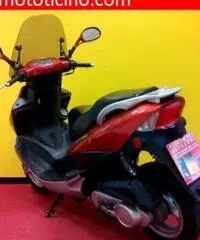 KYMCO Bet & Win 125 SUPERTAGLIANDATO PARABREZZA - 4