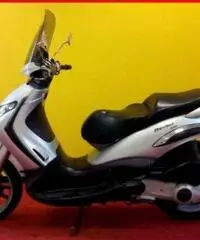 PIAGGIO Beverly 250 con antifurto elettronico - 3