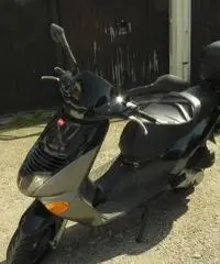 Vendo scooter Aprilia Leonardo 125 - 2