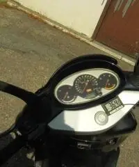 Vendo scooter Aprilia Leonardo 125 - 4