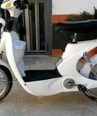 scooter elettrico vari colori e con batteria nuova e non assicurazione - 8