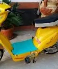 scooter elettrico vari colori e con batteria nuova e non assicurazione - 9