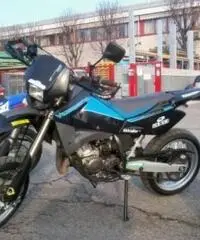 HUSQVARNA Sm tipo veicolo Supermotard cc 125