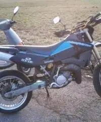 HUSQVARNA Sm tipo veicolo Supermotard cc 125 - 3